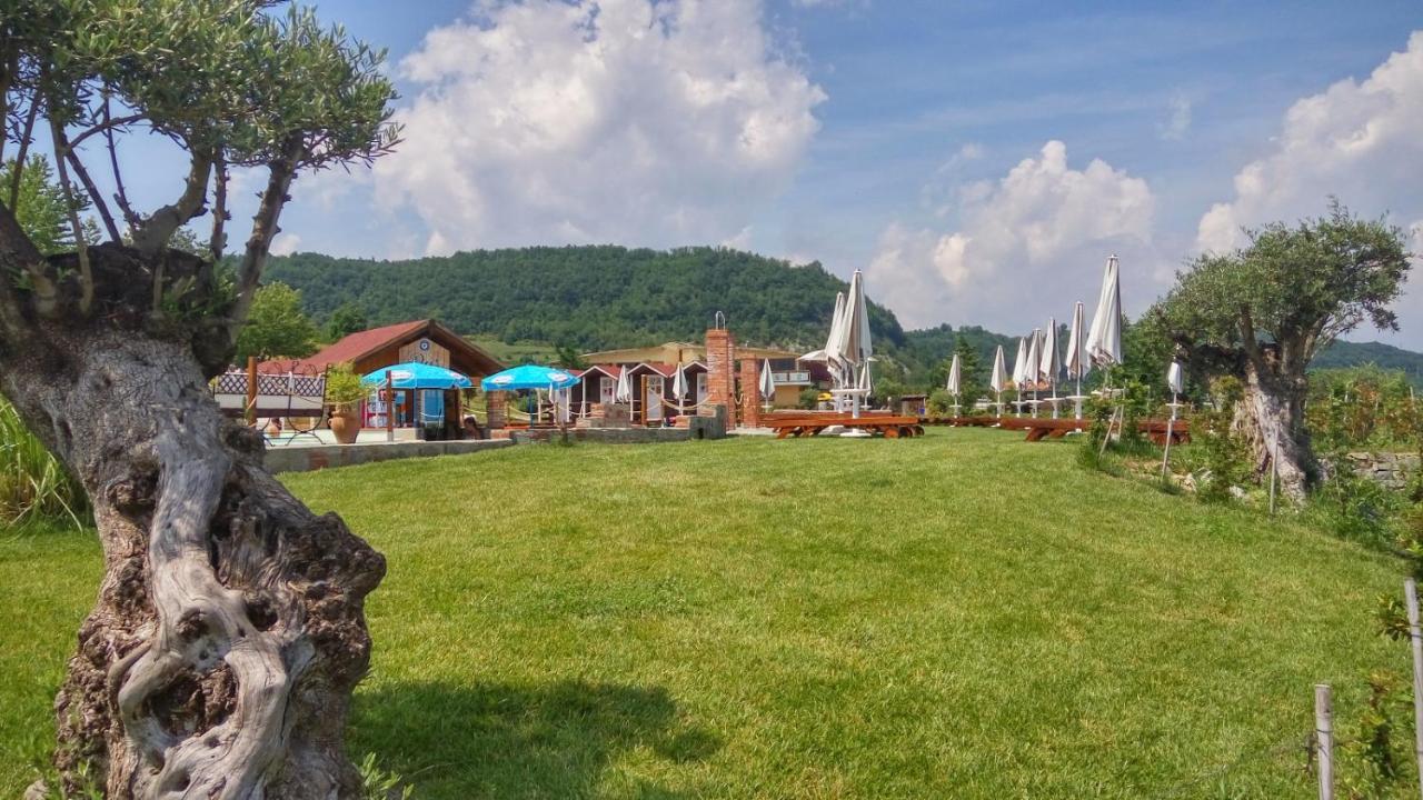Relais Black Horse Millesimo Exterior foto